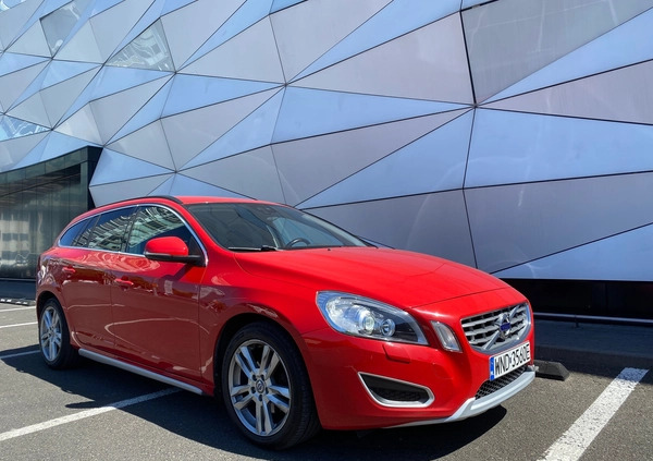 Volvo V60 cena 33900 przebieg: 290000, rok produkcji 2012 z Warszawa małe 137